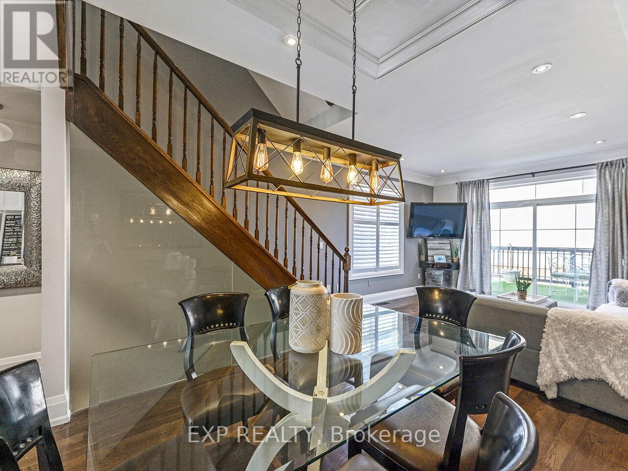 4 - 2351 Lakeshore Road W, Oakville, Ontario  L6L 1H4 - Photo 15 - W12402574