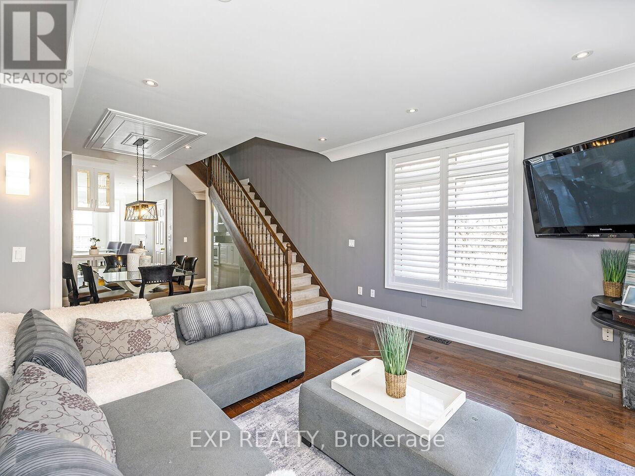 4 - 2351 Lakeshore Road W, Oakville, Ontario  L6L 1H4 - Photo 21 - W12402574