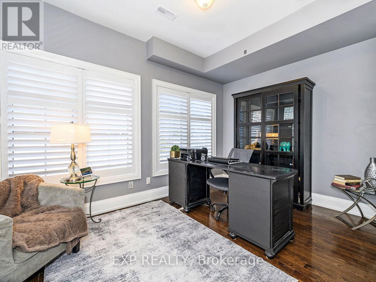 4 - 2351 Lakeshore Road W, Oakville, Ontario  L6L 1H4 - Photo 27 - W12402574