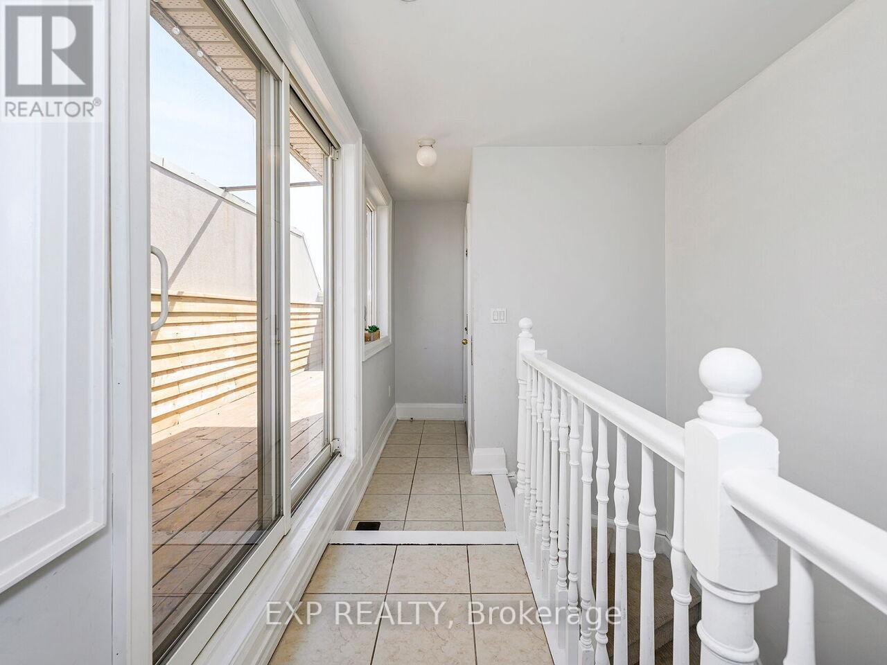 4 - 2351 Lakeshore Road W, Oakville, Ontario  L6L 1H4 - Photo 37 - W12402574