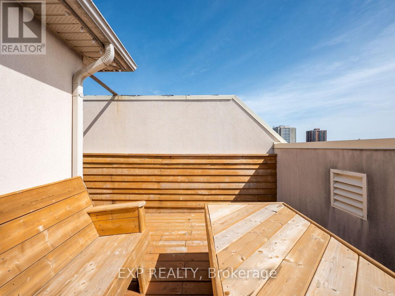 4 - 2351 Lakeshore Road W, Oakville, Ontario  L6L 1H4 - Photo 41 - W12402574