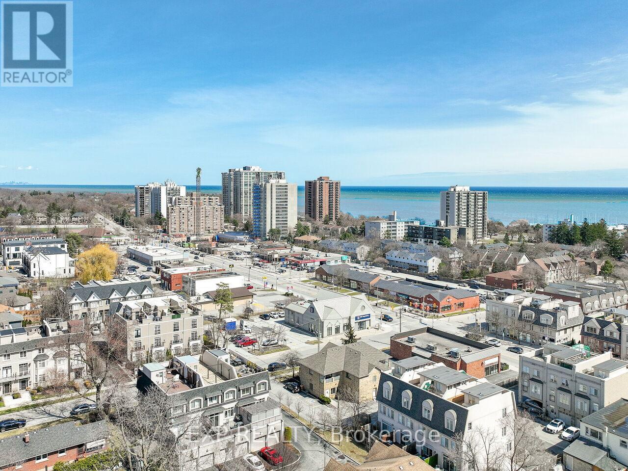 4 - 2351 Lakeshore Road W, Oakville, Ontario  L6L 1H4 - Photo 43 - W12402574