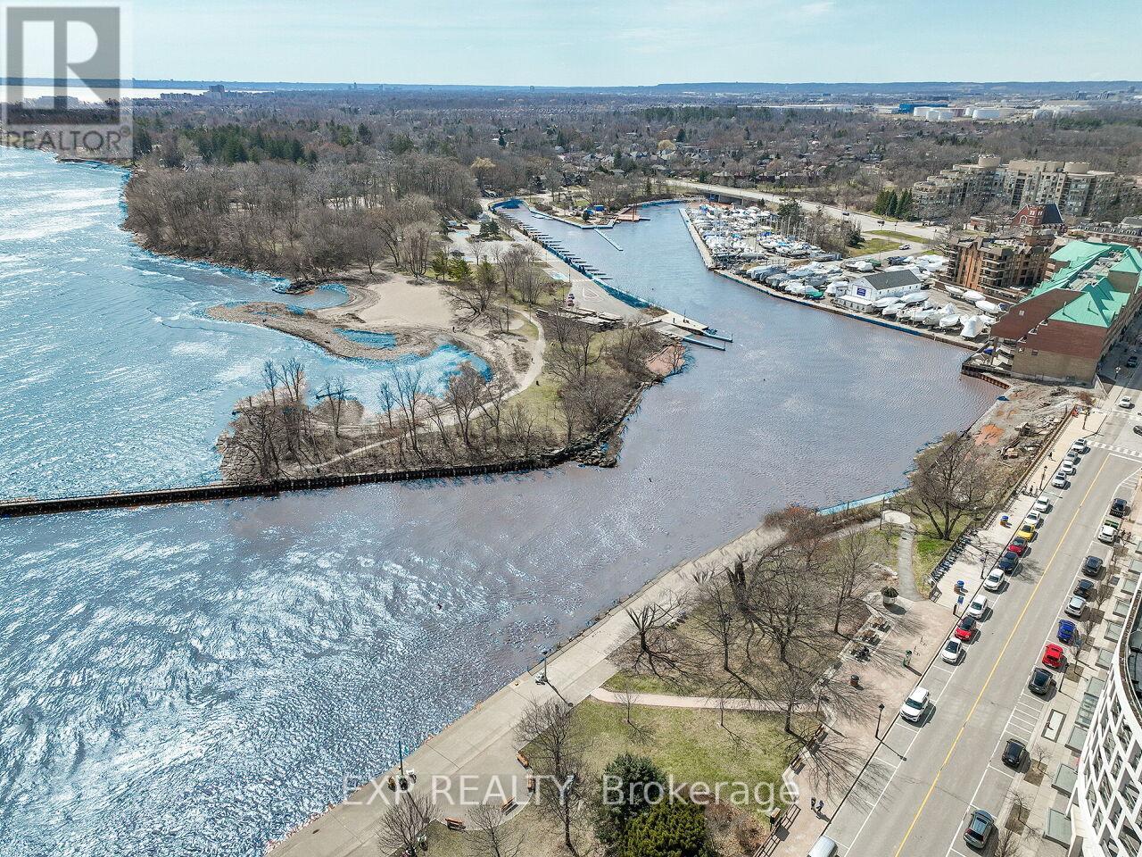 4 - 2351 Lakeshore Road W, Oakville, Ontario  L6L 1H4 - Photo 45 - W12402574