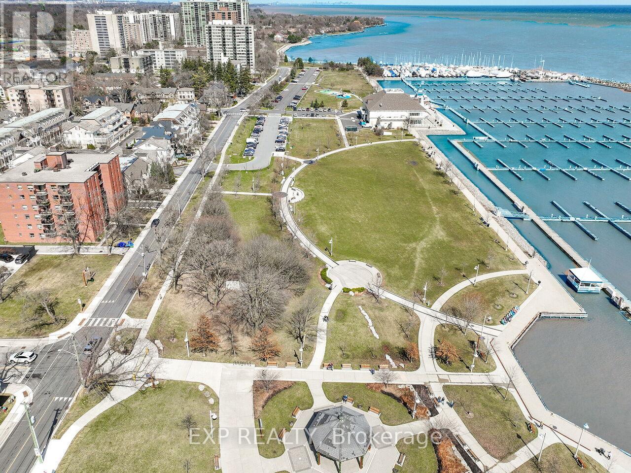 4 - 2351 Lakeshore Road W, Oakville, Ontario  L6L 1H4 - Photo 46 - W12402574