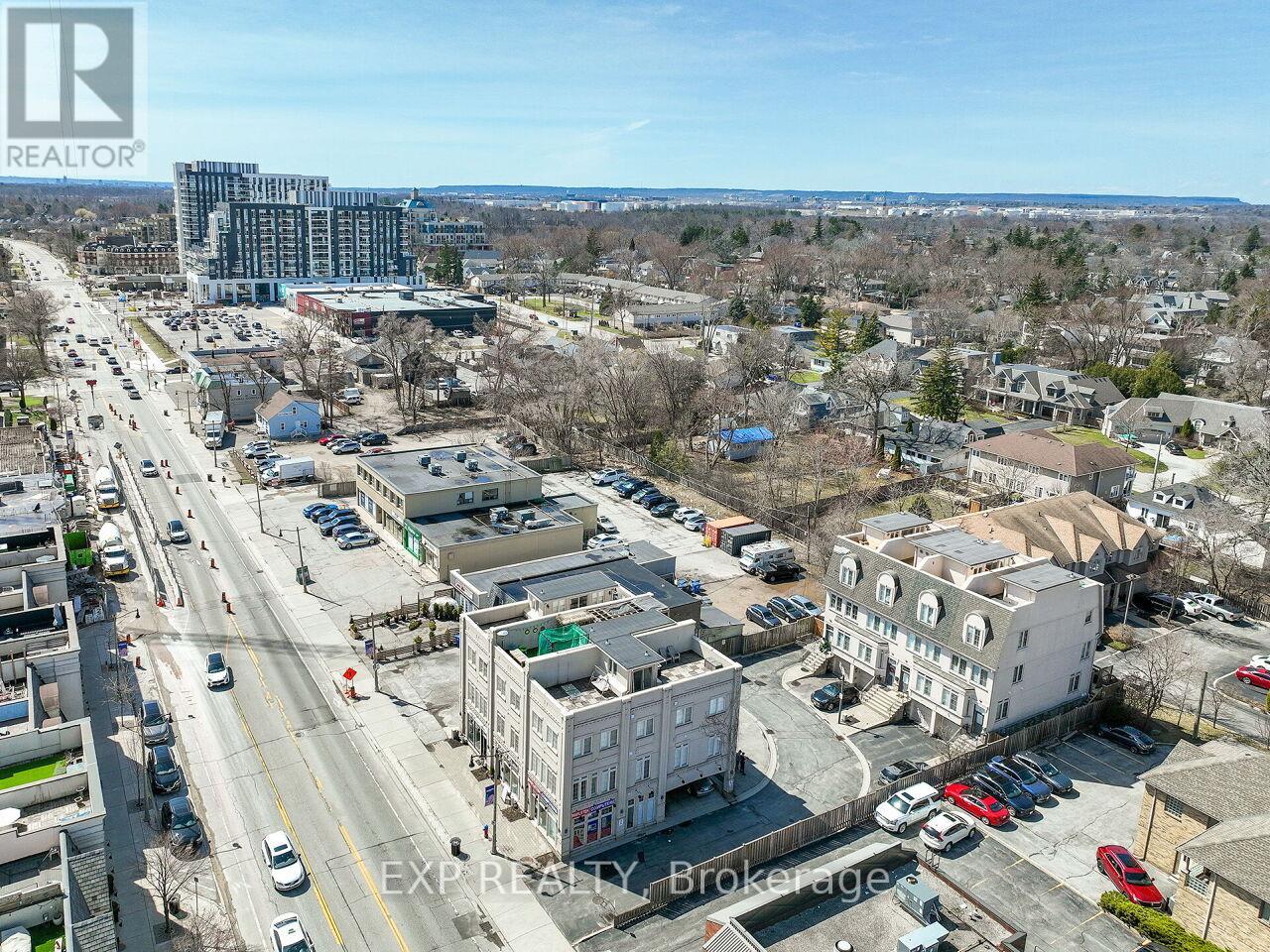 4 - 2351 Lakeshore Road W, Oakville, Ontario  L6L 1H4 - Photo 47 - W12402574