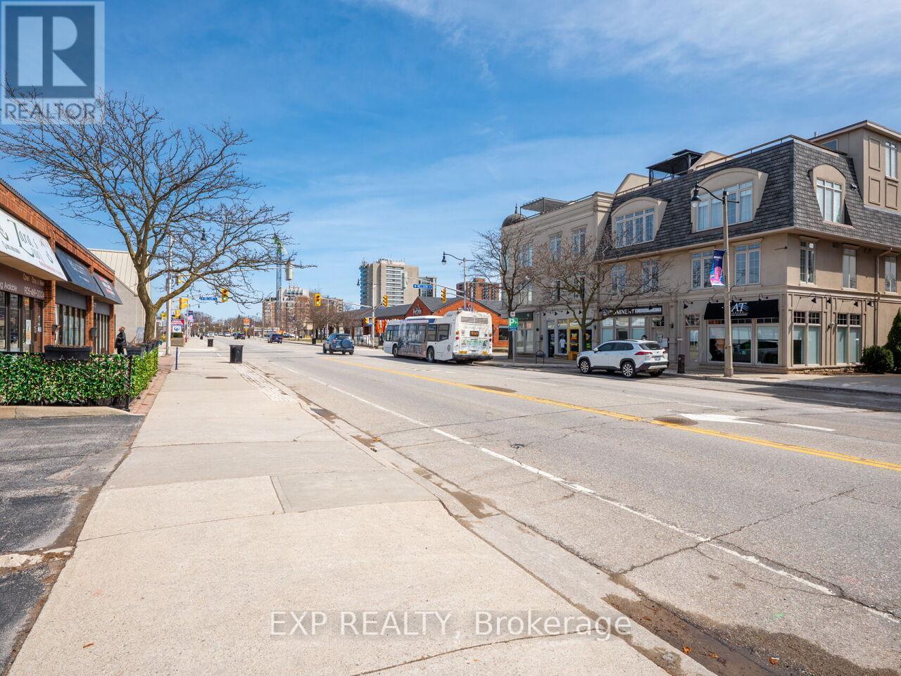 4 - 2351 Lakeshore Road W, Oakville, Ontario  L6L 1H4 - Photo 48 - W12402574