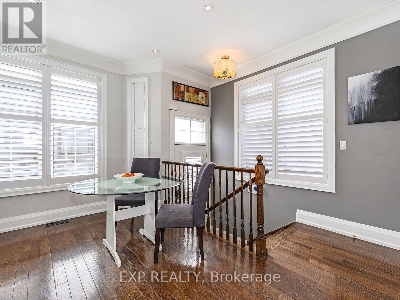 4 - 2351 Lakeshore Road W, Oakville, Ontario  L6L 1H4 - Photo 7 - W12402574