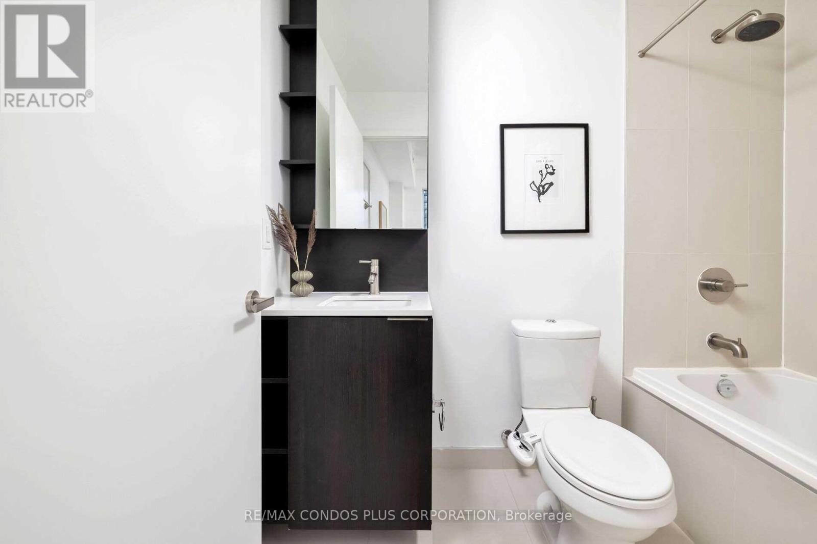 1407 - 170 Sumach Street, Toronto, Ontario  M5A 0C3 - Photo 8 - C12305239