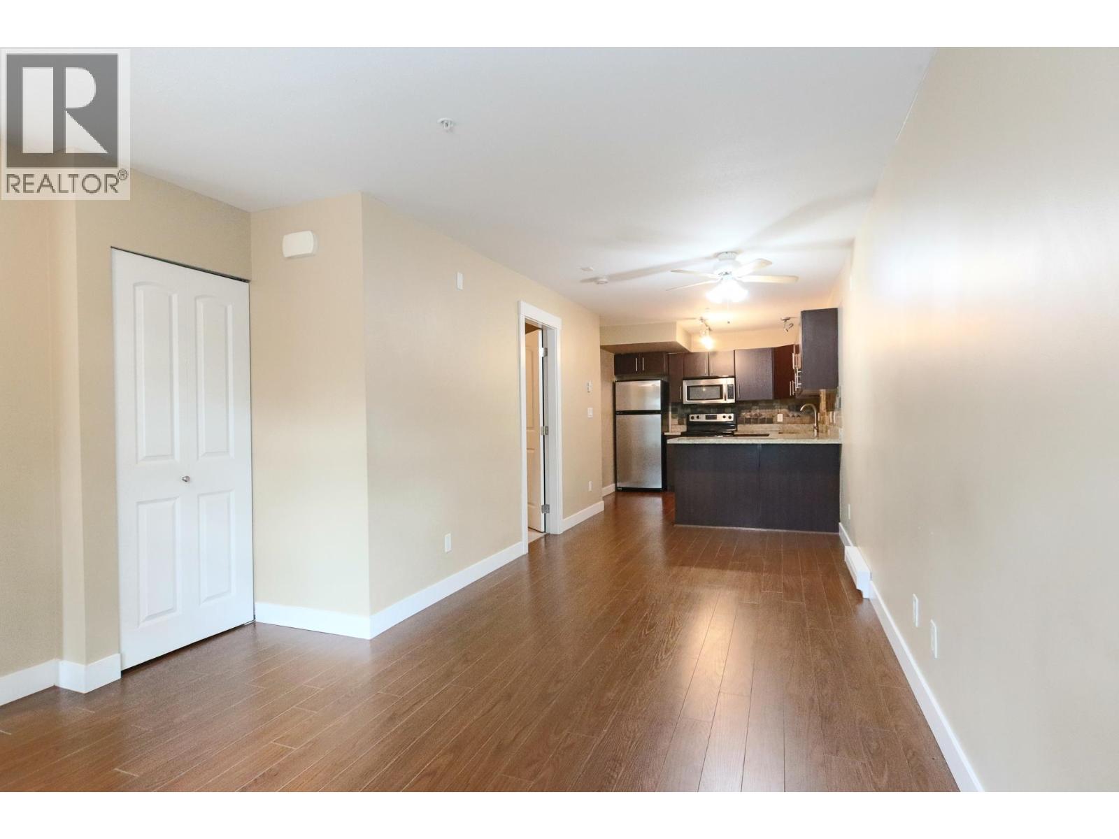 68 7428 14 Avenue, Burnaby, British Columbia  V3N 0C2 - Photo 2 - R3047505