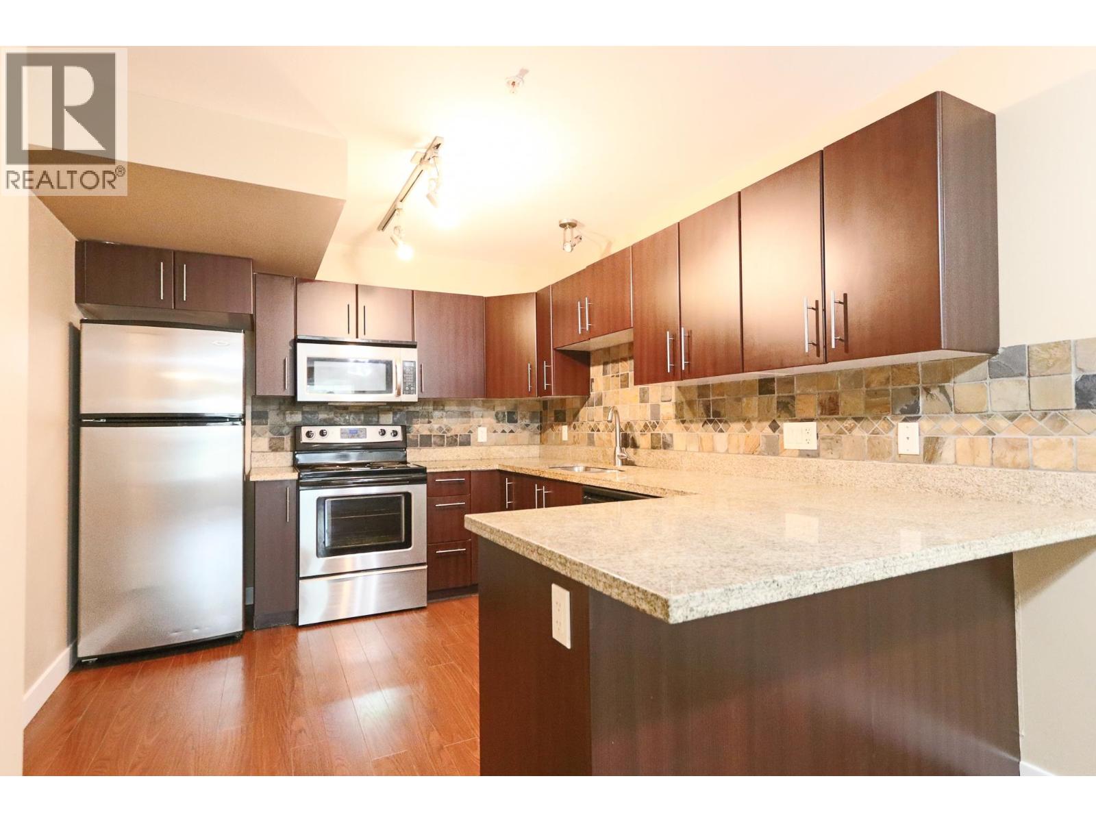 68 7428 14 Avenue, Burnaby, British Columbia  V3N 0C2 - Photo 5 - R3047505