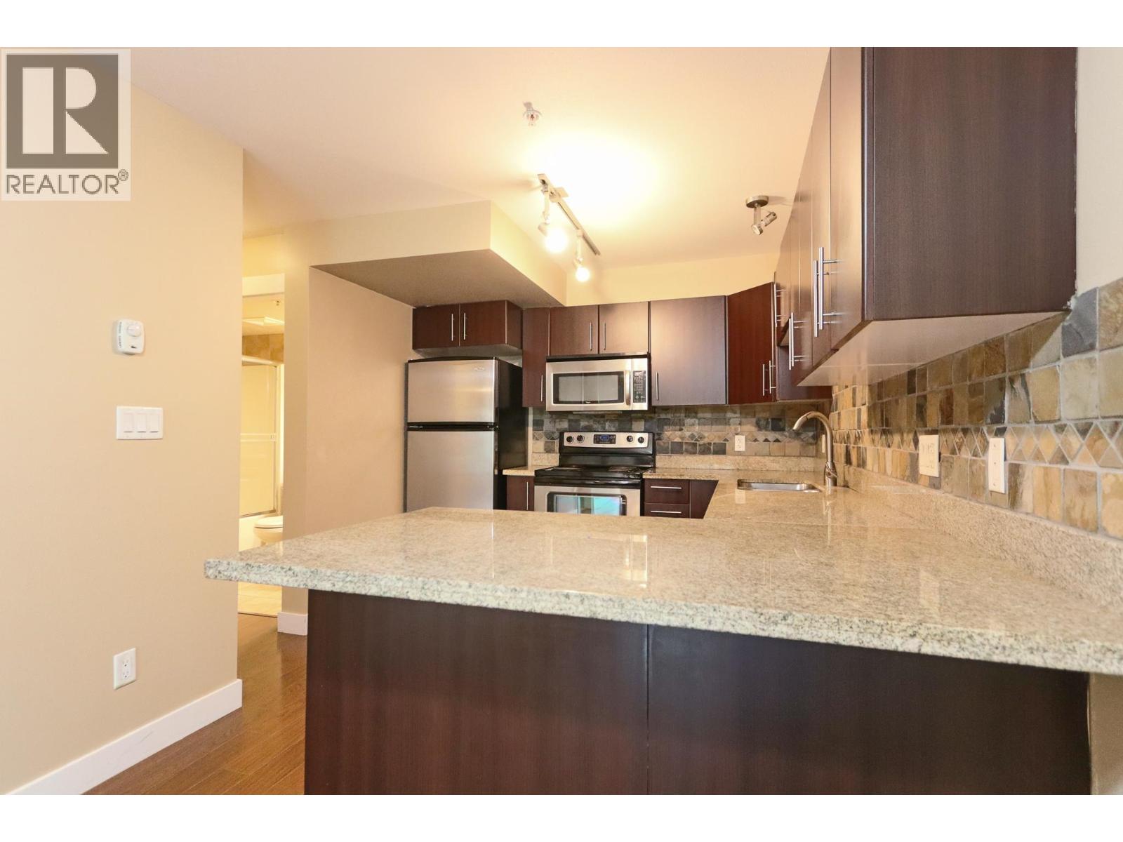 68 7428 14 Avenue, Burnaby, British Columbia  V3N 0C2 - Photo 6 - R3047505