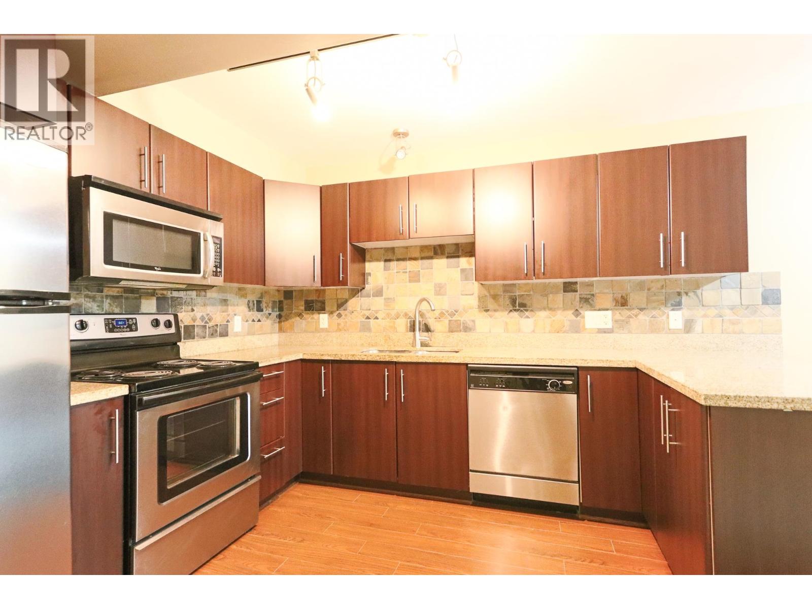 68 7428 14 Avenue, Burnaby, British Columbia  V3N 0C2 - Photo 8 - R3047505