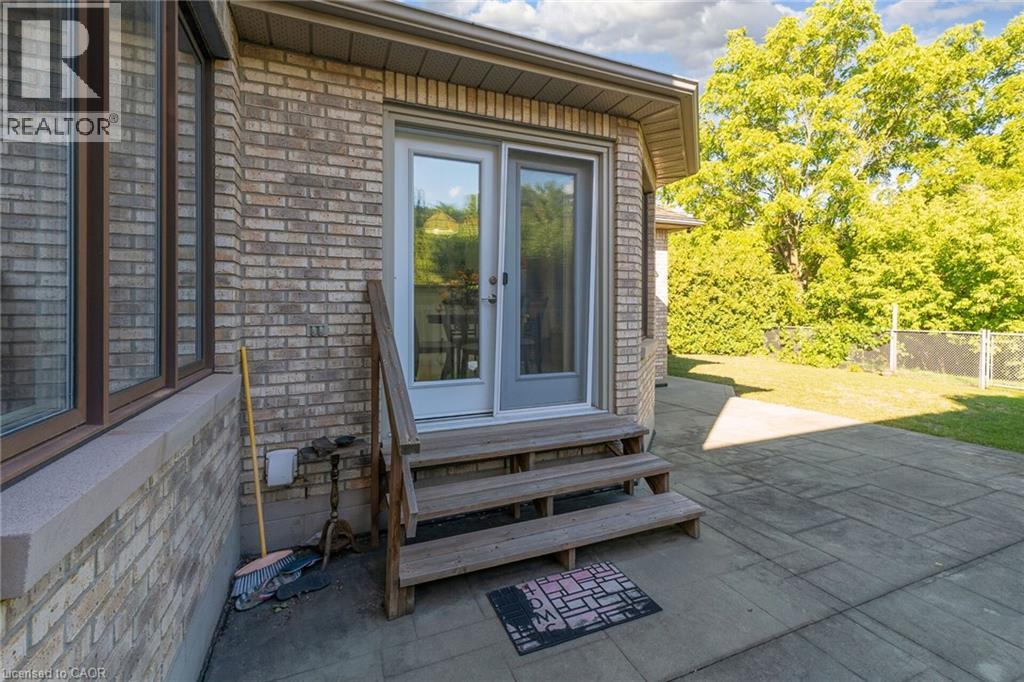 126 Montmorency Drive, Hamilton, Ontario  L8K 6R1 - Photo 41 - 40765420