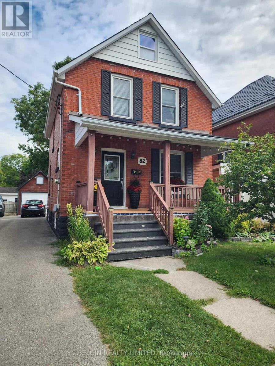 82 Fifth Avenue, St. Thomas, Ontario  N5R 4E1 - Photo 1 - X12402619
