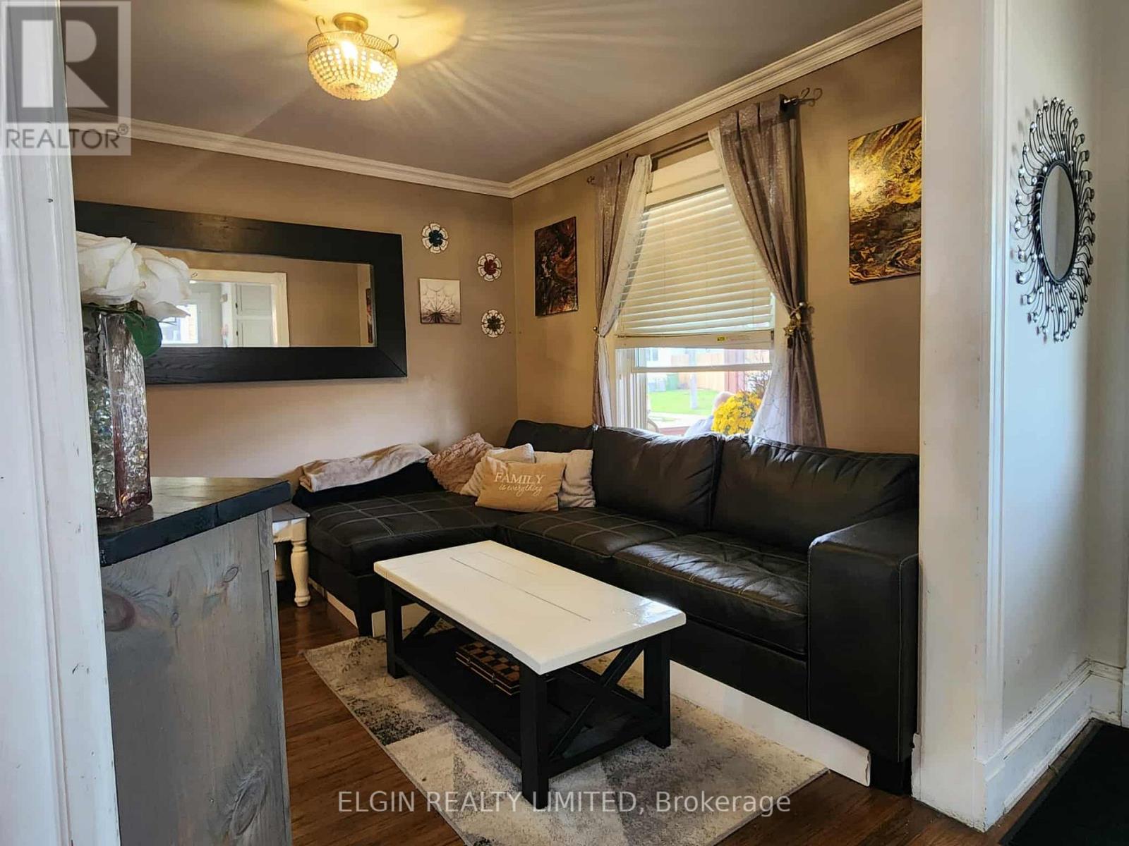 82 Fifth Avenue, St. Thomas, Ontario  N5R 4E1 - Photo 7 - X12402619