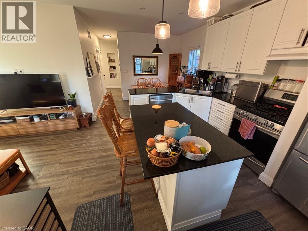 96 London Street N, Hamilton, Ontario  L8H 4B5 - Photo 8 - 40768232