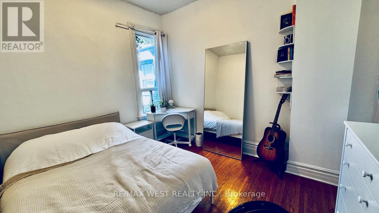88 Montrose Avenue, Toronto, Ontario  M6J 2T7 - Photo 22 - C12402612