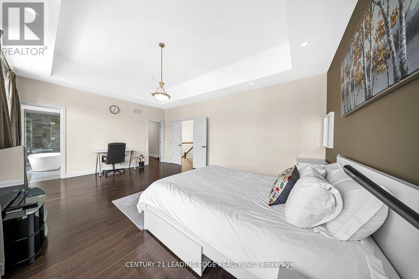 736 Hillview Crescent, Pickering, Ontario  L1W 2S1 - Photo 18 - E12402613