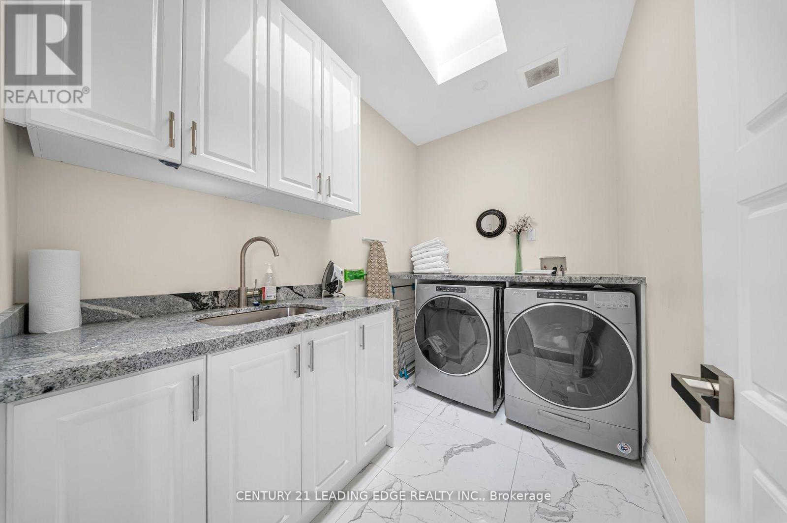 736 Hillview Crescent, Pickering, Ontario  L1W 2S1 - Photo 31 - E12402613