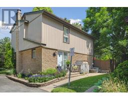 1825 Hyde Mill Crescent, Mississauga (Streetsville), Ca
