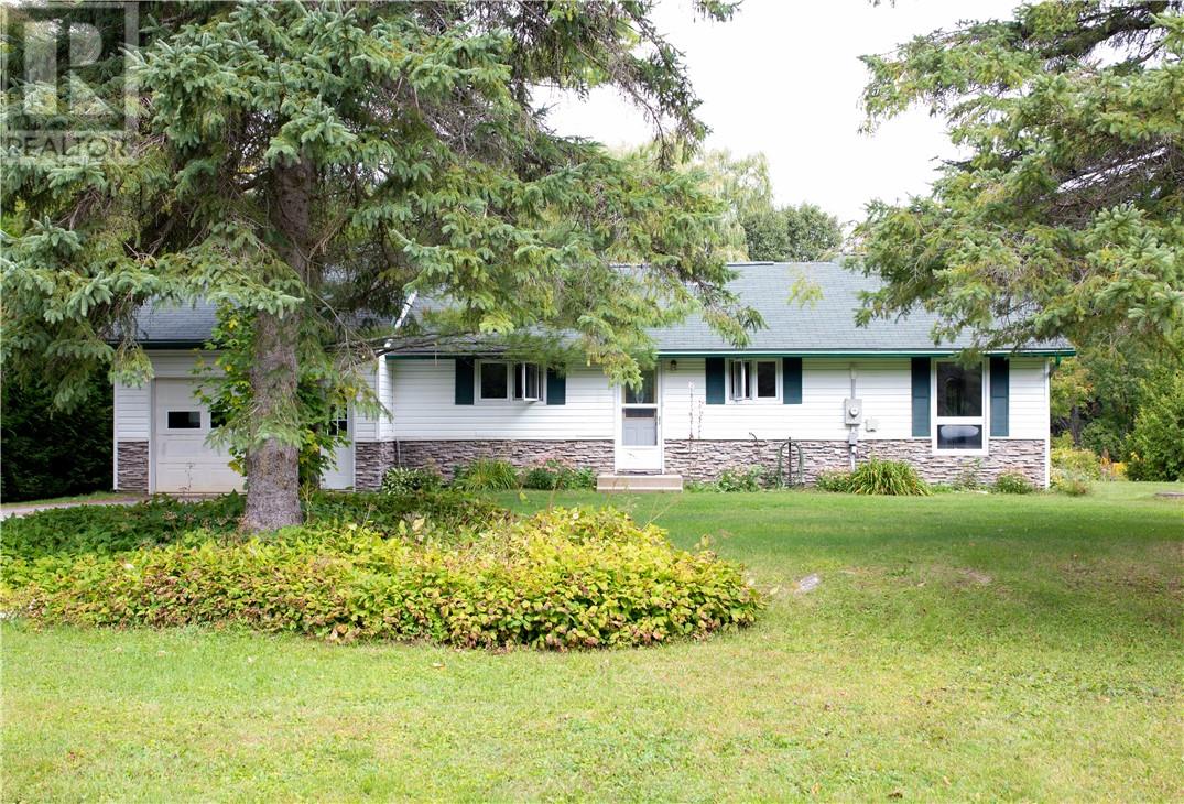 149 Limberlost Lane, Mindemoya, Ontario  P0P 1S0 - Photo 2 - 2124708