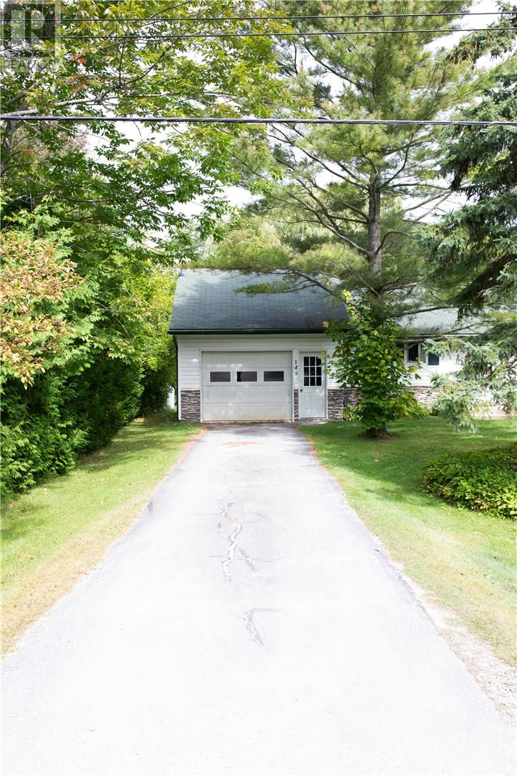 149 Limberlost Lane, Mindemoya, Ontario  P0P 1S0 - Photo 3 - 2124708
