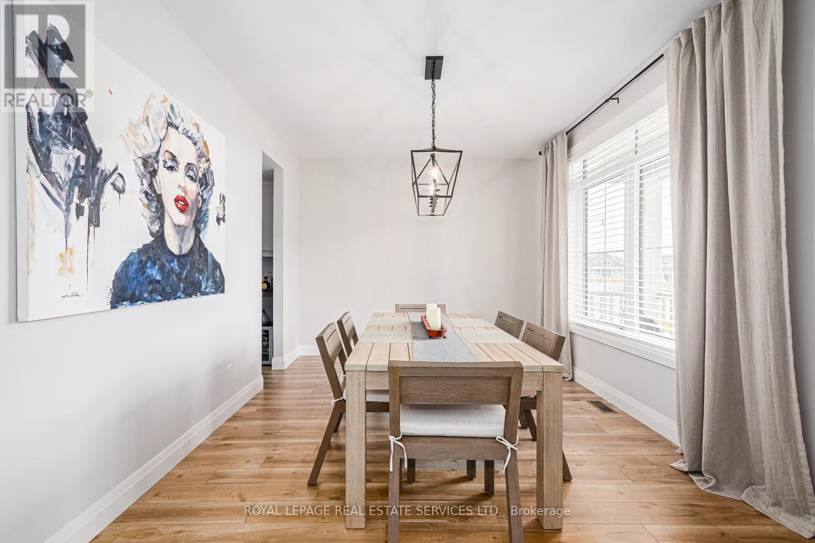 172 Courtland Street, Blue Mountains, Ontario  L9Y 4E4 - Photo 4 - X12402608