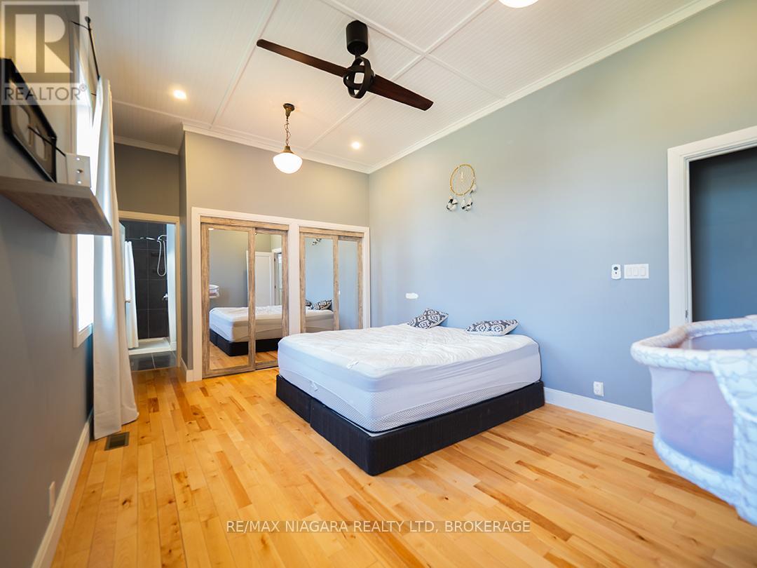 1561 North Shore Drive E, Haldimand, Ontario  N0A 1K0 - Photo 21 - X12402636