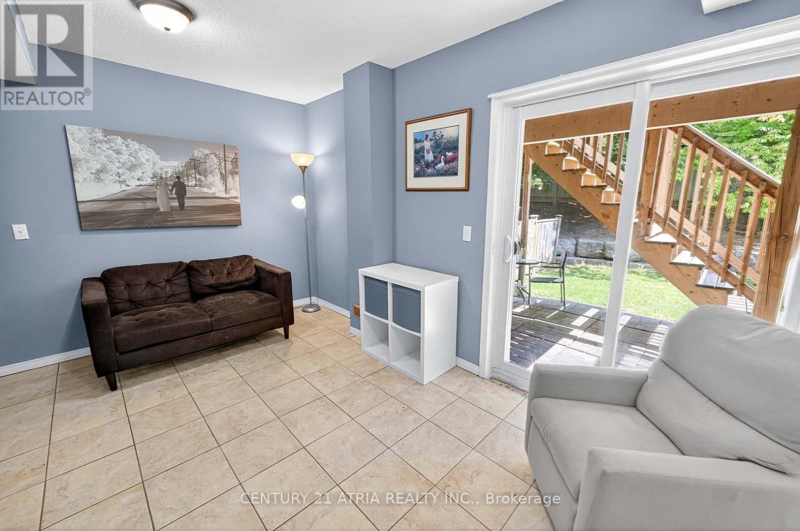 12b - 51 Northern Heights Drive, Richmond Hill (Langstaff), Ontario  L4B 4C9 - Photo 10 - N12402631