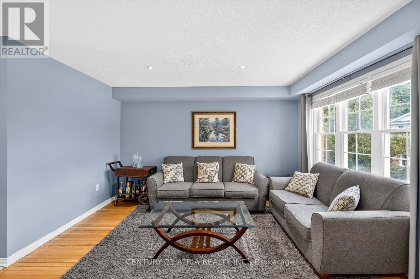 12b - 51 Northern Heights Drive, Richmond Hill (Langstaff), Ontario  L4B 4C9 - Photo 13 - N12402631