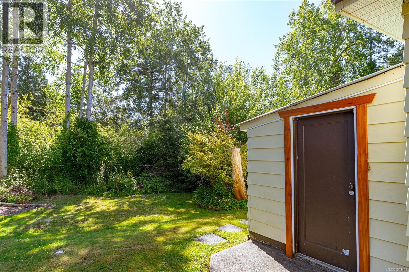 2177 Summergate Blvd, Sidney, British Columbia  V8L 4K9 - Photo 31 - 1003102