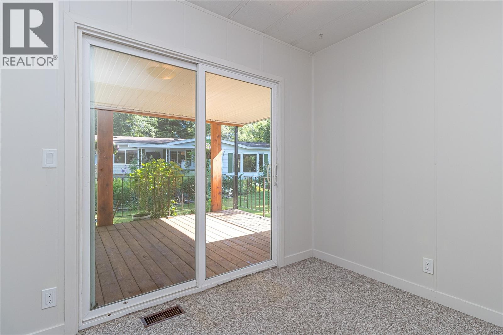 2177 Summergate Blvd, Sidney, British Columbia  V8L 4K9 - Photo 23 - 1003102