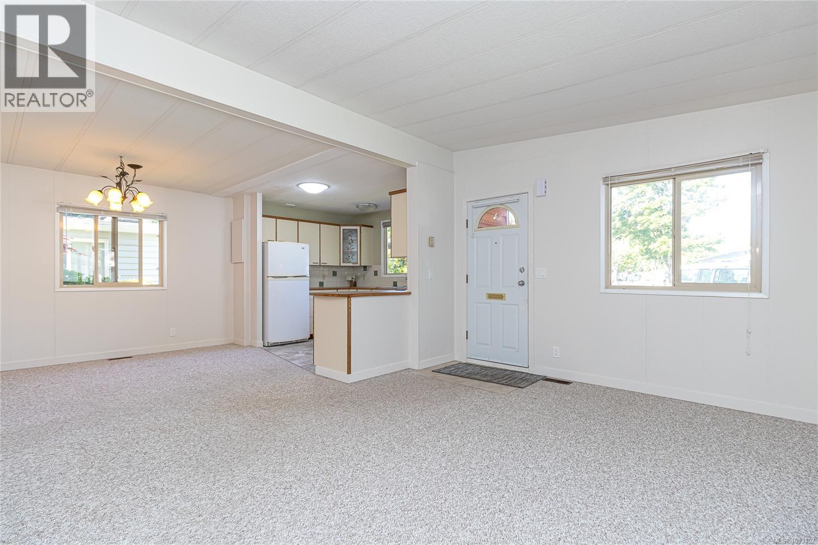 2177 Summergate Blvd, Sidney, British Columbia  V8L 4K9 - Photo 8 - 1003102