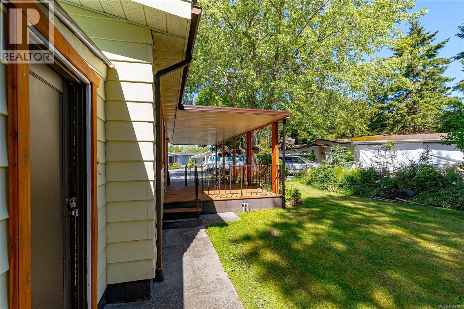 2177 Summergate Blvd, Sidney, British Columbia  V8L 4K9 - Photo 30 - 1003102