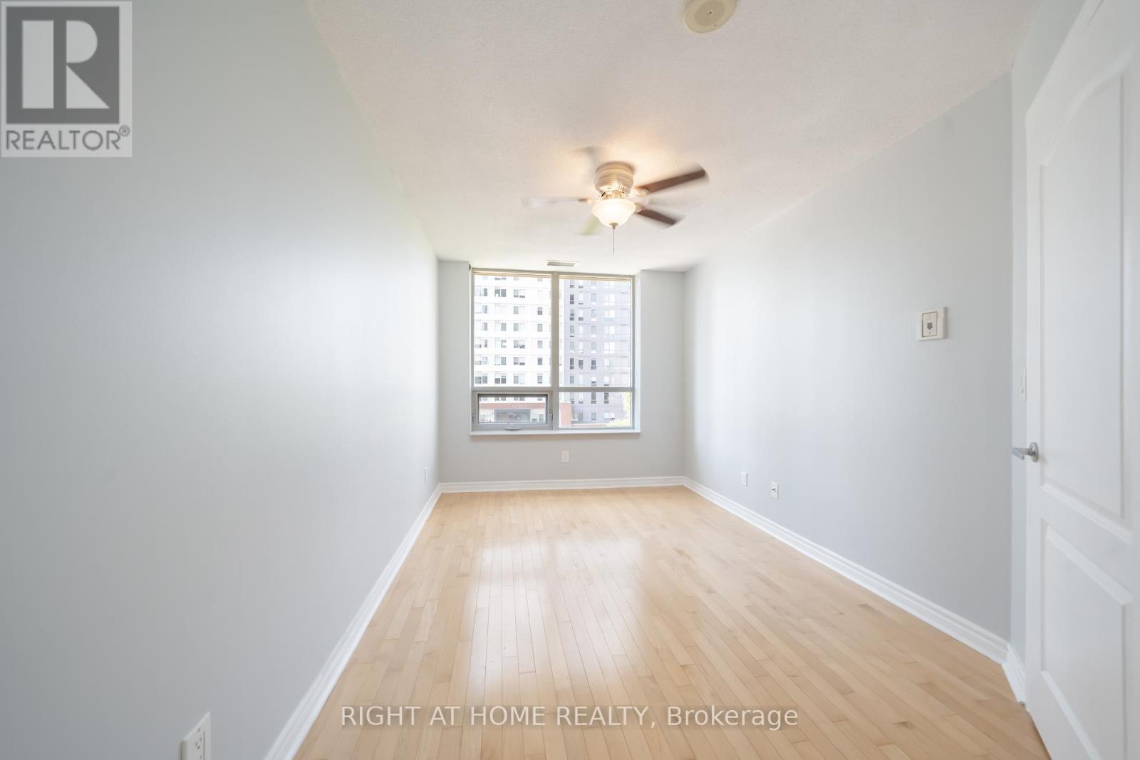 703 - 4080 Living Arts Drive, Mississauga (City Centre), Ontario  L5B 4N3 - Photo 19 - W12402634