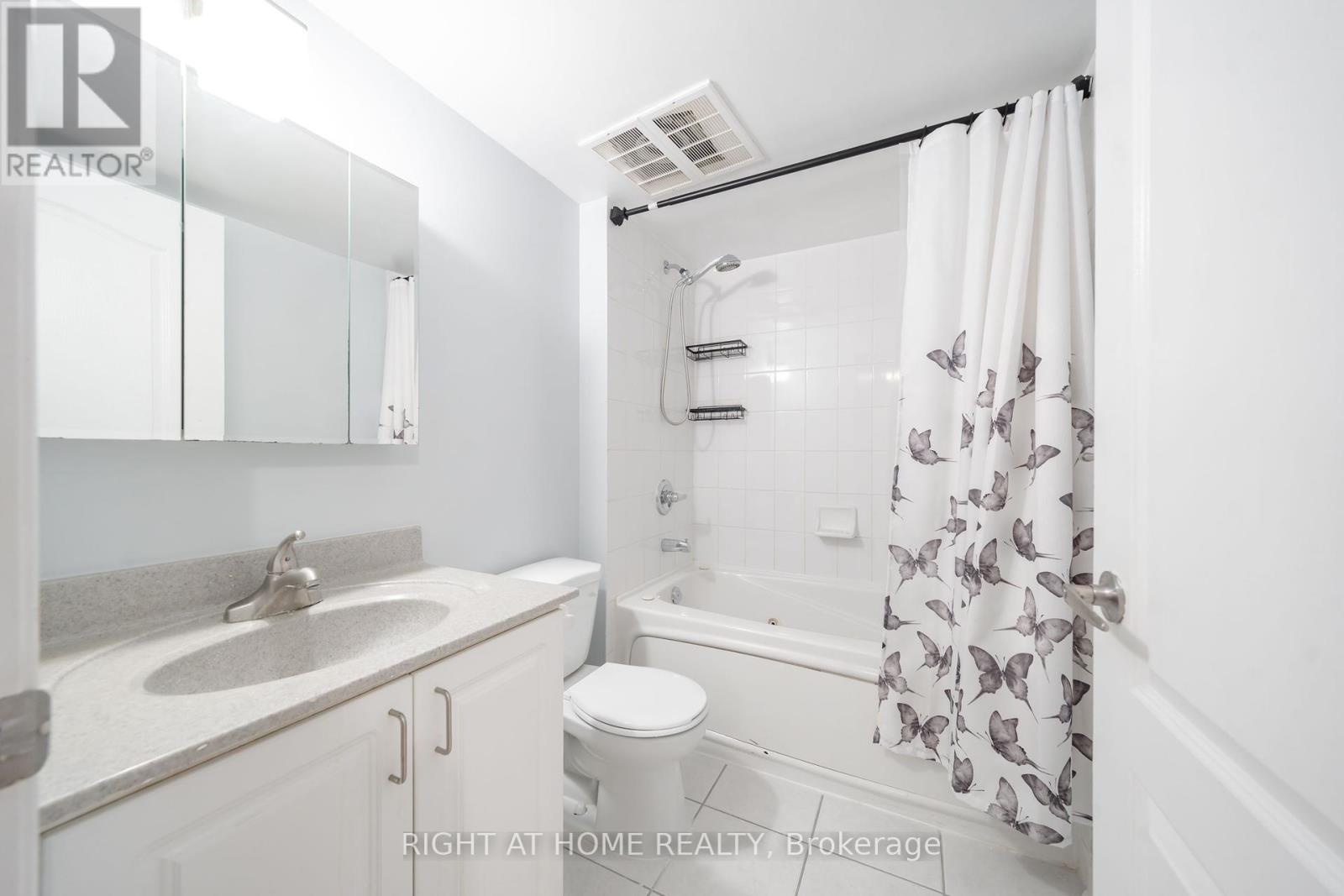 703 - 4080 Living Arts Drive, Mississauga (City Centre), Ontario  L5B 4N3 - Photo 20 - W12402634