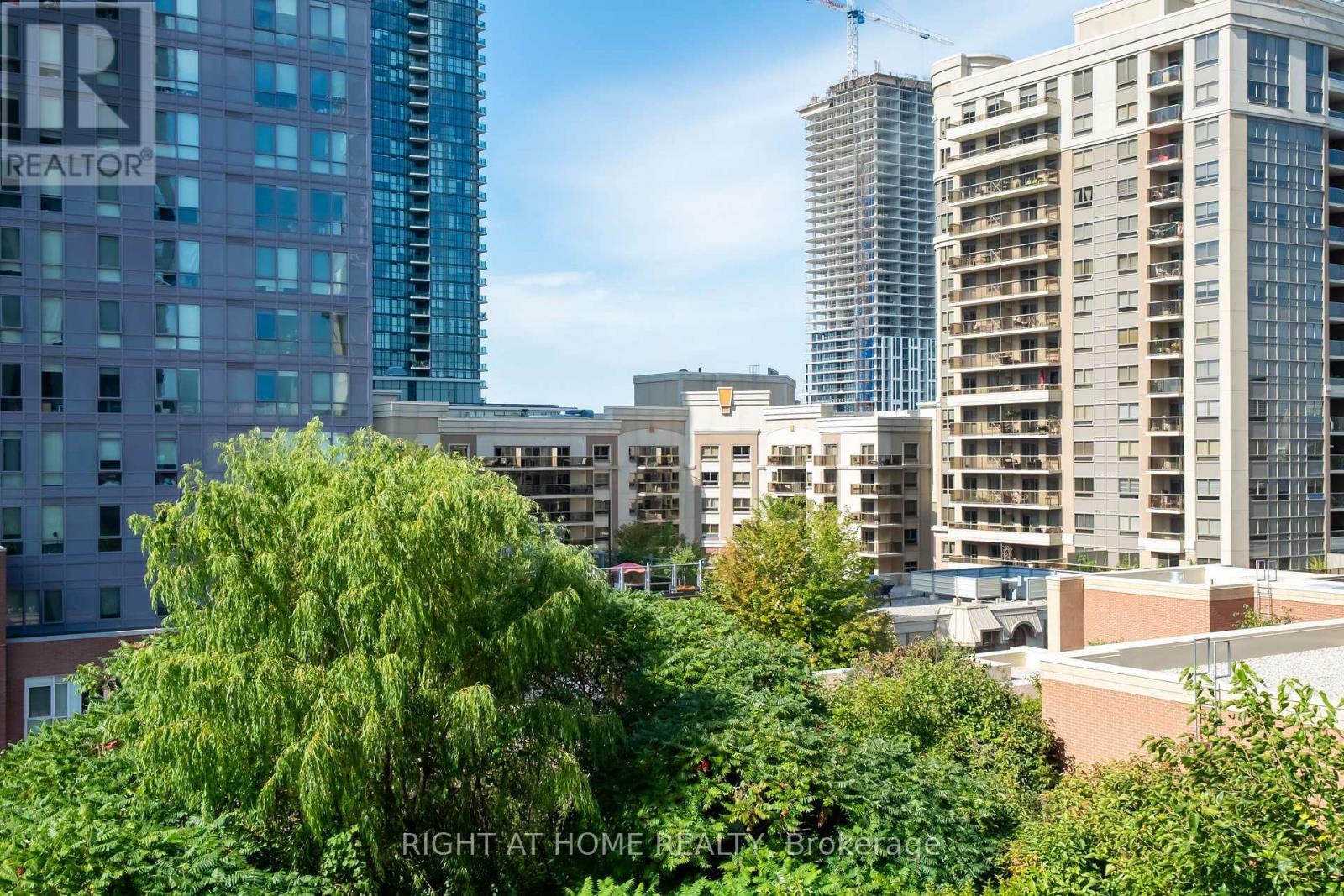 703 - 4080 Living Arts Drive, Mississauga (City Centre), Ontario  L5B 4N3 - Photo 23 - W12402634
