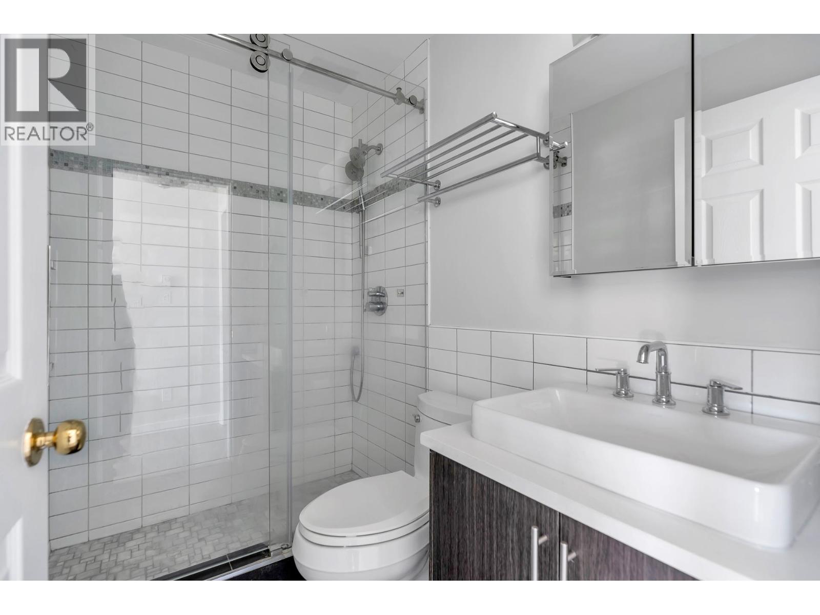 404 245 St. Davids Avenue, North Vancouver, British Columbia  V7L 3N9 - Photo 32 - R3032279