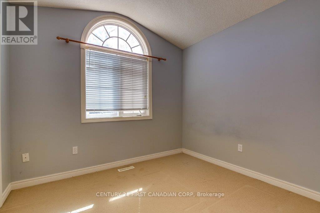 1678 Blackmaple Crescent, London East, Ontario  N5Y 6L6 - Photo 24 - X12397935