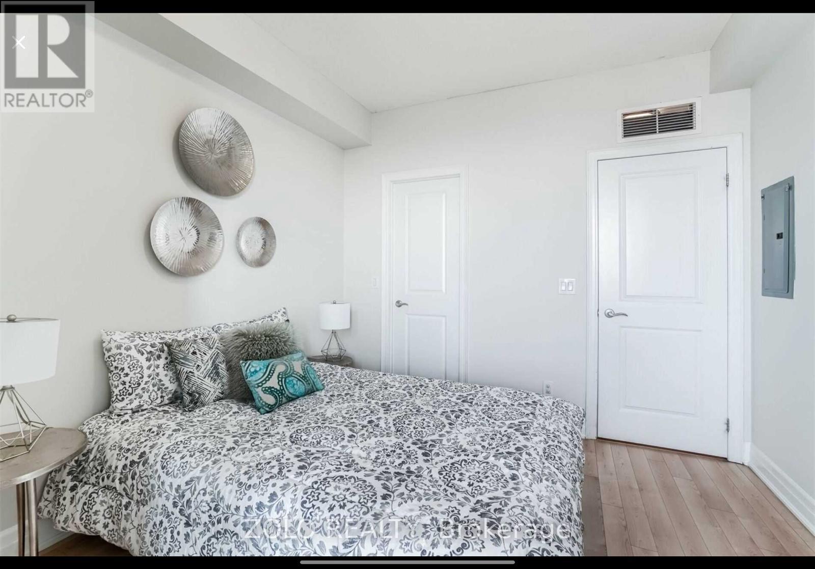 1905 - 100 John Street, Brampton, Ontario  L6W 0A8 - Photo 15 - W12400748