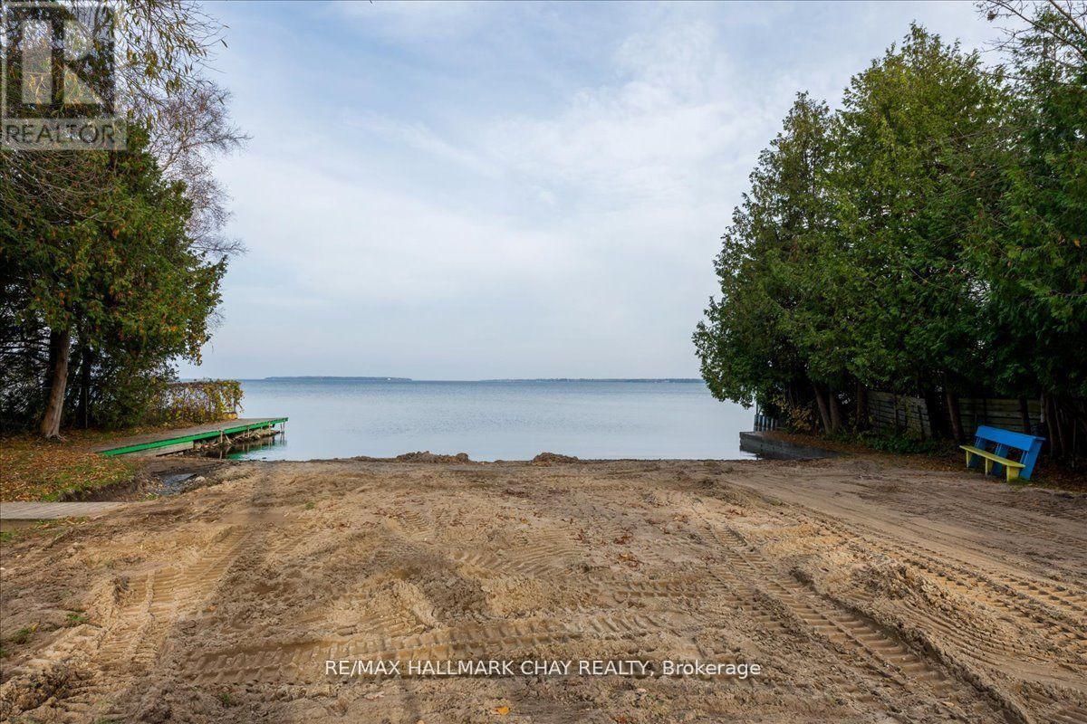 1047 Larch Street, Innisfil, Ontario  L0L 1C0 - Photo 30 - N12366702