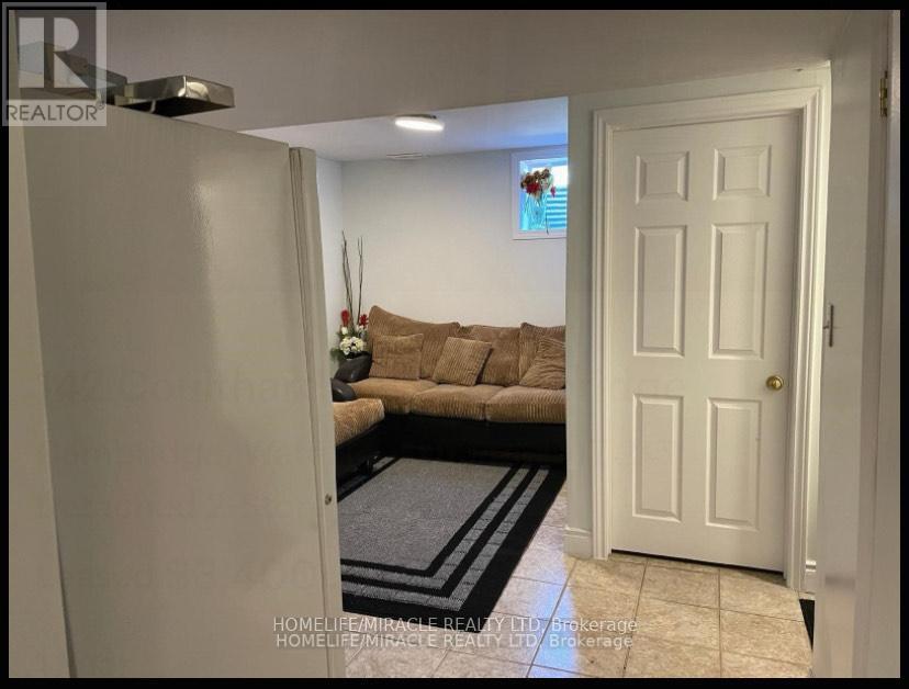 142 Coulthard Boulevard, Cambridge, Ontario  N1T 2J5 - Photo 6 - X12402650