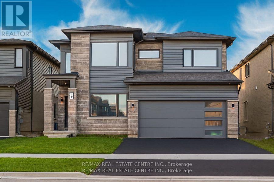 12 Swan Avenue, Pelham, Ontario  L0S 1E6 - Photo 1 - X12402652