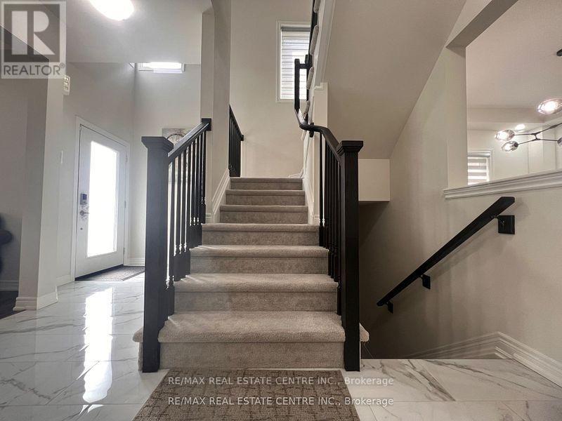 12 Swan Avenue, Pelham, Ontario  L0S 1E6 - Photo 10 - X12402652