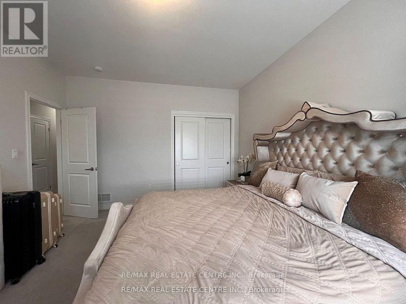12 Swan Avenue, Pelham, Ontario  L0S 1E6 - Photo 20 - X12402652
