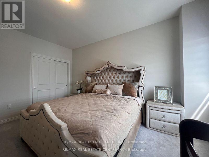 12 Swan Avenue, Pelham, Ontario  L0S 1E6 - Photo 21 - X12402652