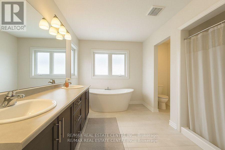 12 Swan Avenue, Pelham, Ontario  L0S 1E6 - Photo 24 - X12402652