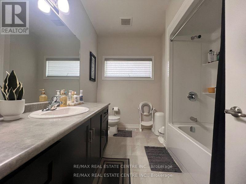 12 Swan Avenue, Pelham, Ontario  L0S 1E6 - Photo 27 - X12402652