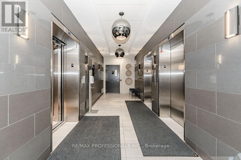 903 - 60 Charles Street W, Kitchener, Ontario  N2G 0C9 - Photo 6 - X12402664