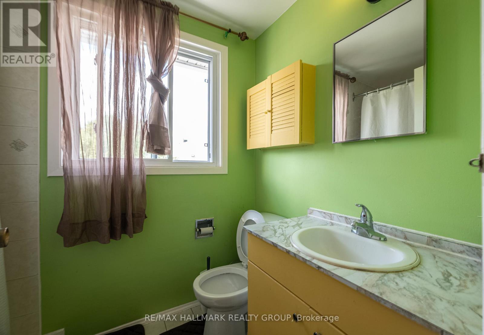 1478 H Heatherington Road, Ottawa, Ontario  K1V 6S1 - Photo 14 - X12402677